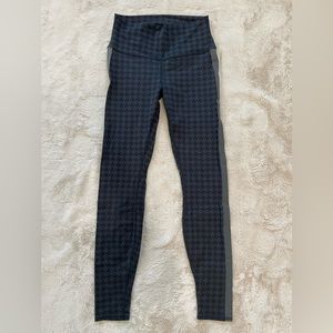 ALO YOGA | High-Waist Houndstooth Legging